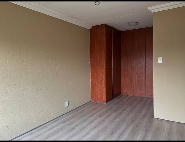 3 BEDROOM TOWNHOUSE TO LET IN SONNEVELD
